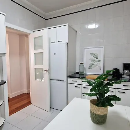 Cozy In The Center By Aloha Apartamento