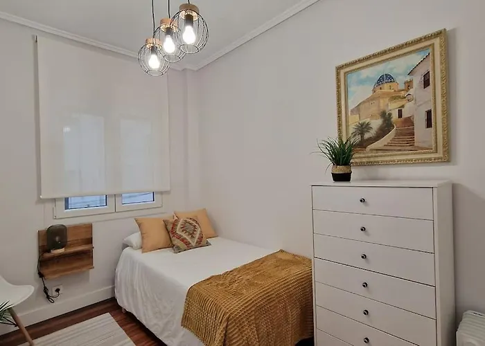 Cozy In The Center By Aloha *